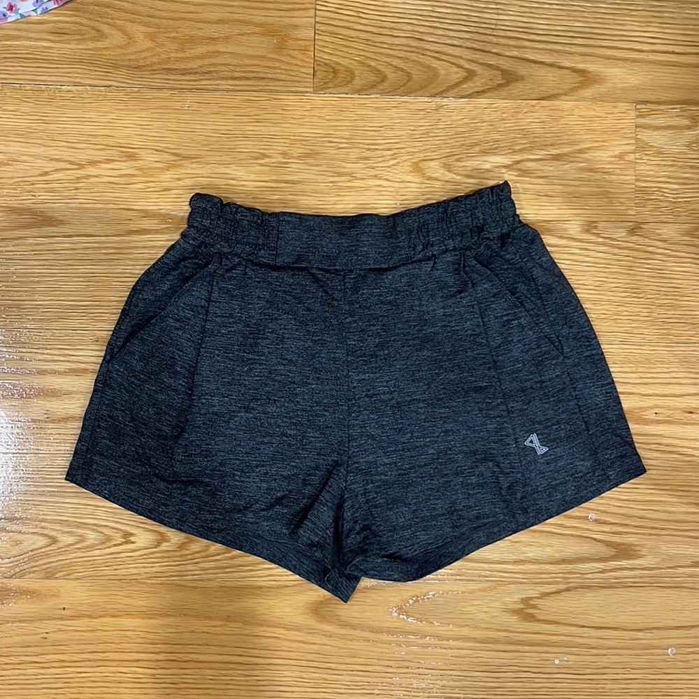 Aritzia Parklife Workout/running shorts